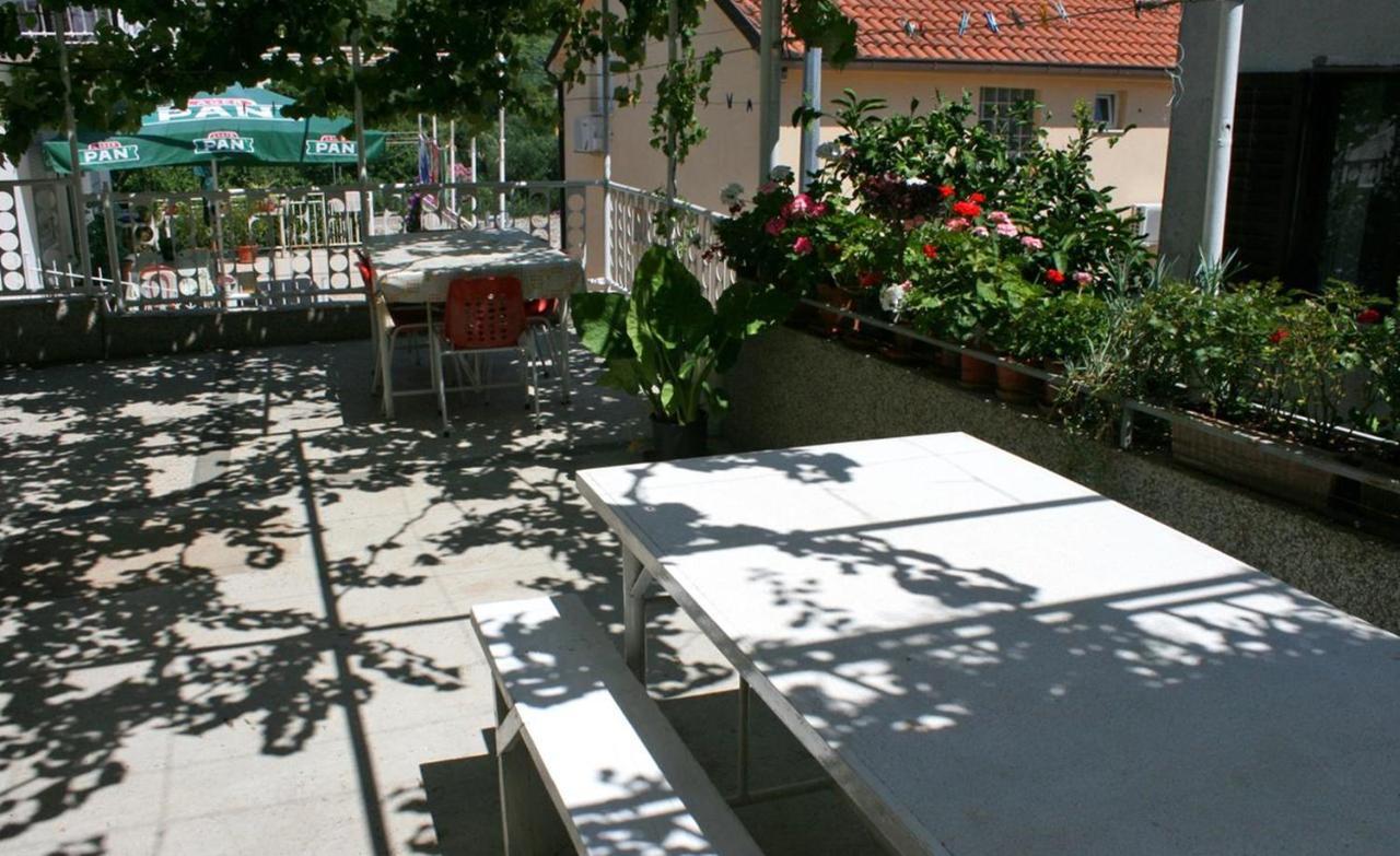 Vila Stefan Hotel Подаца Екстериор снимка